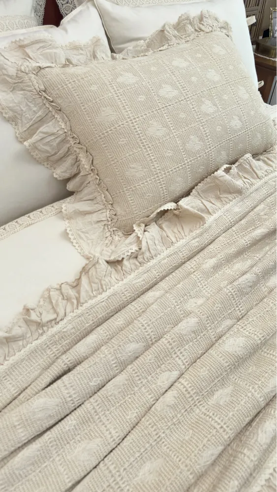 Bisküvi Pike ve Yastık Kılıfları
